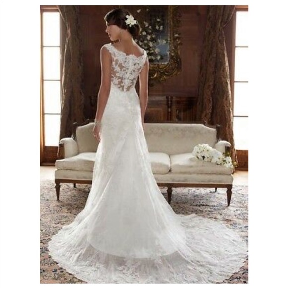 Casablanca Dresses & Skirts - 💥TODAY ONLY💥Casablanca wedding dress✨